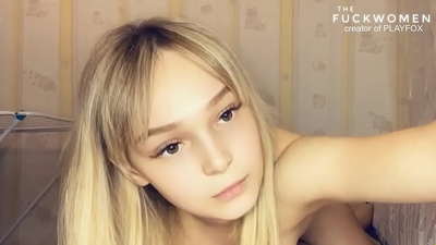 doyumsuz kız öğrenci sınıf arkadaşına ezici titreşimli oral creampay verir